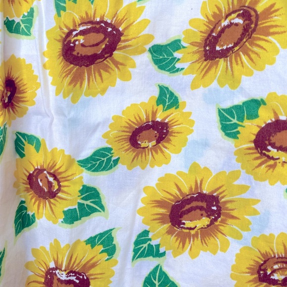 Sunflower Dress - Picture 3 of 3